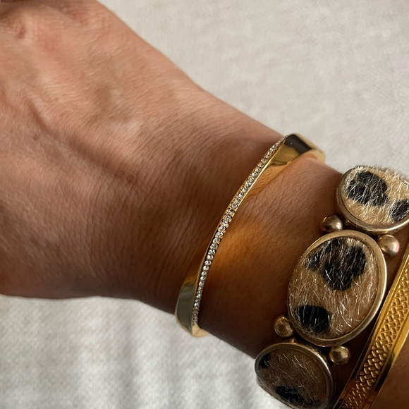 SOLD 🏷️ New Kate Spade Gold and Rhinestone Bracelet Coquette wedding guest - Picture 3 of 4